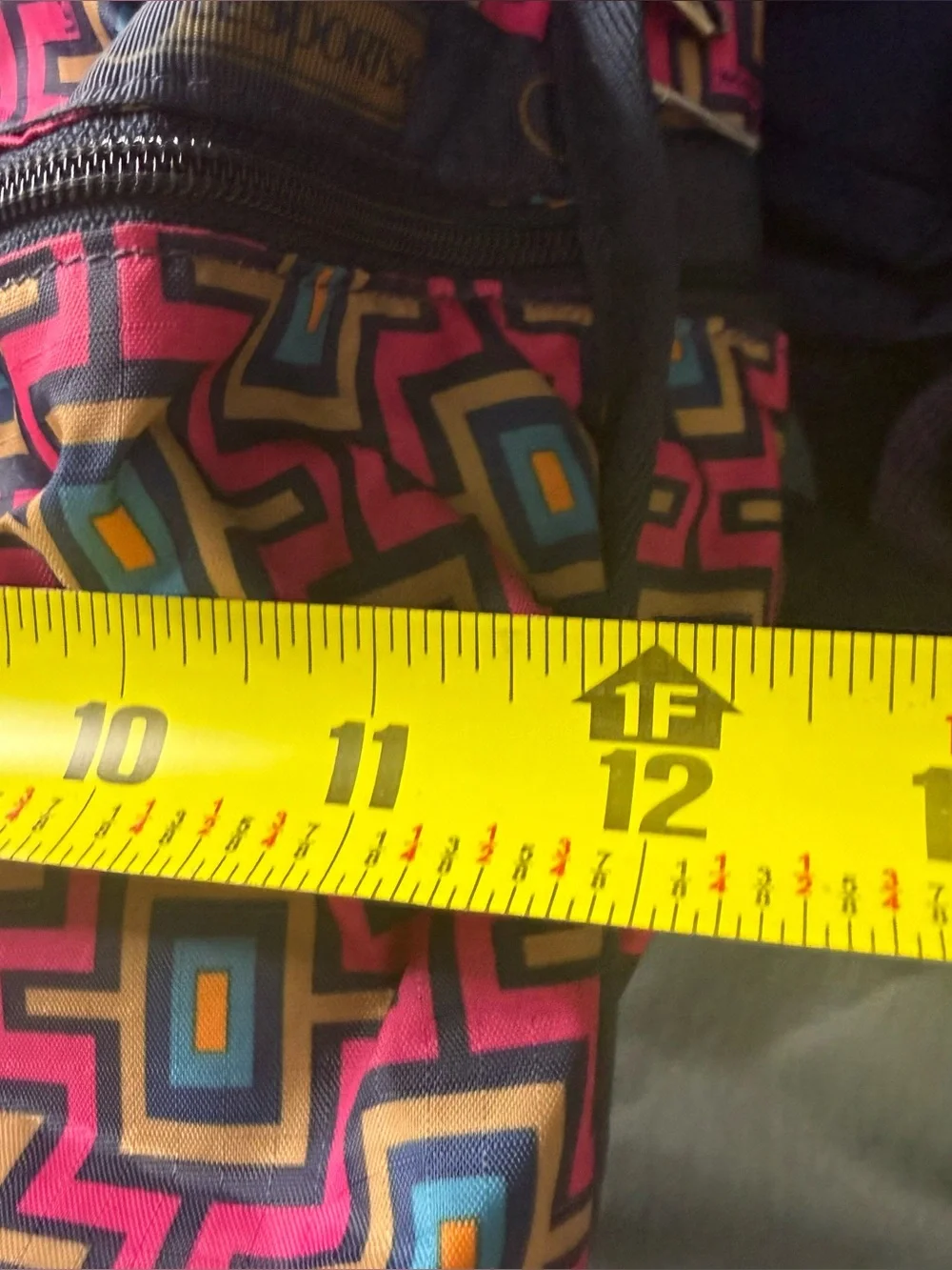 Lesportsac bold geometric
